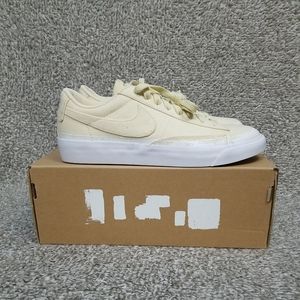 Nike Procell Blazer Low Canvas Yellow NYC Edition Shoe Size 6 Men CJ0692-100
